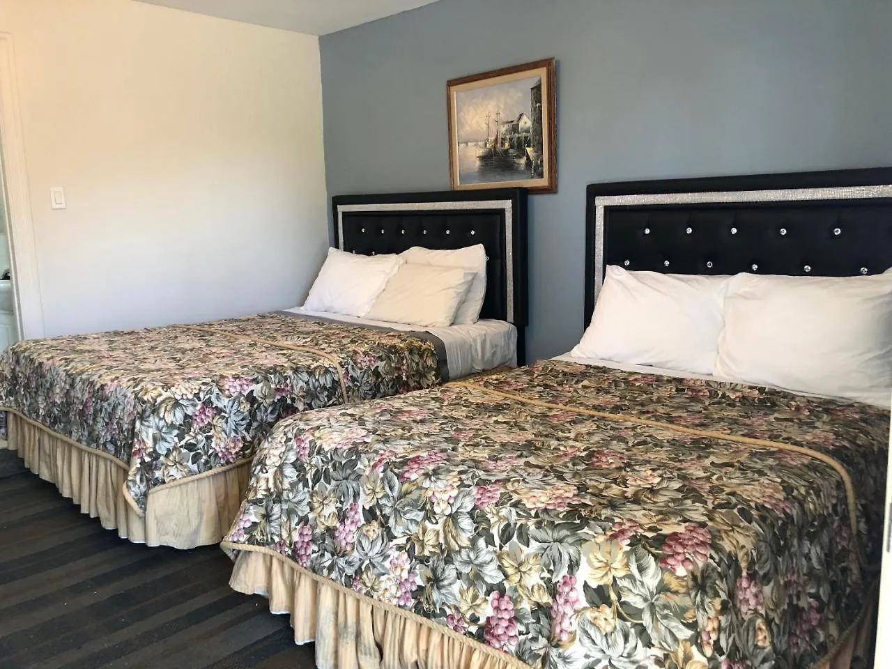 E-Lodge Near The Falls Niagara Falls Canada